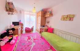 Apartament modern cu 3 camere, parcare! Zona Subcetate!