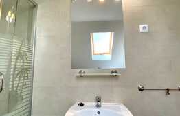  Apartament cu 3 camere , decomandat, 70mp zona UMF, CHELTUIELILE INCLUSE