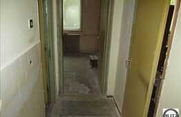 Vanzare apartament 3 camere, 67 mp utili, zona Iulius Mall, etaj intermediar