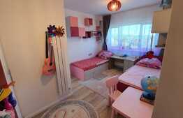 Apartament modern, cu 3 camere, etaj intermediar, 2 locuri de parcare incluse, la intrare in Borhanci