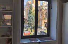 Spatiu central, 75 mp, cladire istorica, ideal pentru cabinete/agentii