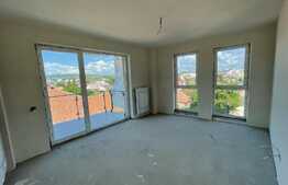 Apartament 3 camere, 83.38 mp, zona strazii Bucuresti