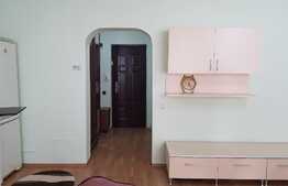 Garsoniera la cheie, etaj 1, parcare cu CF, balcon inchis! Zona strazii Eroilor!