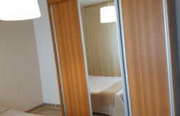 Apartament 2 camere,central, etaj intermediar, la cheie,recent renovat.