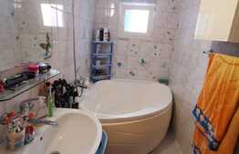 Apartament 3 camere, 75 mp, loc de parcare, zona Kaufland