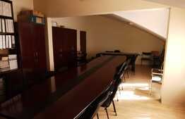 Oportunitate pentru investitie! Casa individuala amenajata pentru spatiu de birouri