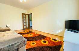 Apartament cu 3 camere, 60 mp, decomandat, garaj, zona OMV