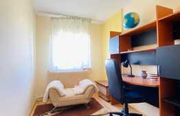 Apartament cu 3 camere, 60 mp, decomandat, garaj, zona OMV