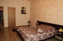 Investitie! Apartament cu 2 camere, etaj intermediar, 98 mp, cu preluare de chiriasi, Plopilor 