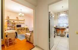 Apartament decomandat, etaj intermediar, expunere sudica, zona Porii