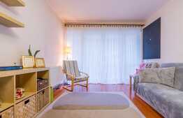 Apartament decomandat, etaj intermediar, expunere sudica, zona Porii