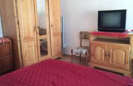 Apartament 3 camere, parcare, 52 mp, zona Sesul de sus