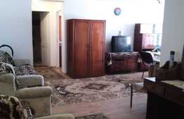 Apartament 3 camere, parcare, 52 mp, zona Sesul de sus