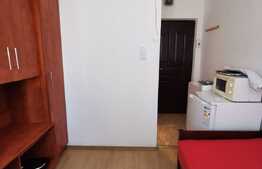 Garsoniera 11 mp, zona Bucium