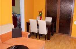 Vanzare apartament 2  camere decomandat in zona Aleea Meses