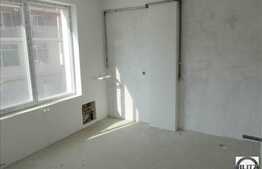 Vanzare apartament 2  camere decomandat in zona Aleea Meses