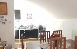 3 camere, 70 mp, semidecomandat, loc de parcare, 2 nivele, zona strazii Eugen Ionesco