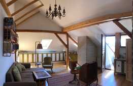 Nou! Proprietate deosebita in vila, 210 mp utili, teren aferent 100 mp, zona P-ta Engels!