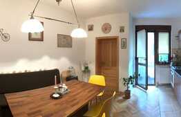 Nou! Proprietate deosebita in vila, 210 mp utili, teren aferent 100 mp, zona P-ta Engels!