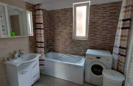 Apartament 1 camera, spatios, garaj, 42 mp., zona Terra