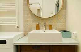 Apartament cu 2 camere, 50 mp, decomandat, mobilat lux, zona Eroilor