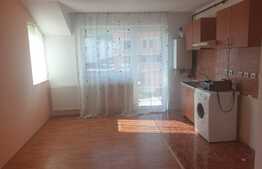 Oportunitate! 3 camere, 54 mp, parcare, zona Subcetate!