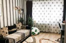 De vanzare apartament cu 2 camere, decomandat, 49 mp, zona Intre Lacuri