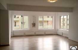 Apartament de vanzare cu 3 camere, 80 mp utili