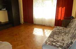 Apartament 3 camere, 77 mp, parcare, decomandat, zona Calea Floresti