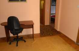 Apartament 3 camere, 77 mp, parcare, decomandat, zona Calea Floresti