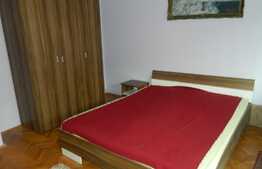 Apartament 3 camere, 77 mp, parcare, decomandat, zona Calea Floresti