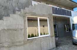 Spatiu comercial, 450 mp, 2 intrari, zona Avram Iancu ,Floresti! Pret/mp!