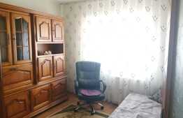 Apartament spatios cu 3 camere la cheie, etaj intermediar, decomandat, Zona Arinilor