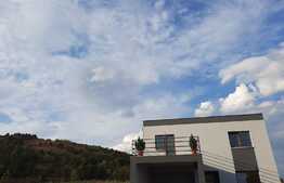 Ultima unitate disponibila! Ansamblu privat de 20 de case individuale,120 mp utili, 400 mp teren, garaj, terasa panoramica!