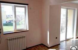 Apartament de vanzare cu 1 camera, decomandat, 34 mp utili, zona Florilor!