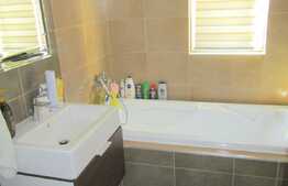 Apartament 2 camere, 52 mp, finisaje si mobilier de lux, Buna ziua! 