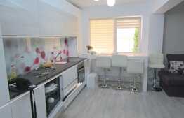Apartament 2 camere, 52 mp, finisaje si mobilier de lux, Buna ziua! 