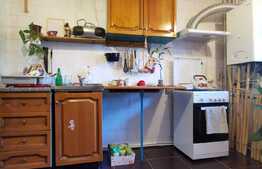 Apartament cu 3 camere decomandat, 70 de mp, 2 locuri de parcare, zona UMF