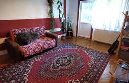 Apartament cu 3 camere decomandat, 70 de mp, 2 locuri de parcare, zona UMF