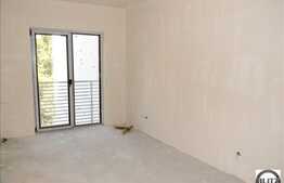 Apartament semifinisat cu 3 camere la 2 minute de Piata Mihai Viteazul