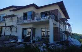 Casa unifamiliala cuplata, 120 mp utili, teren 220 mp, Dezmir