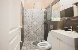 Apartament de 3 camere, 80 mp, lux,  zona P-ta Muzeului