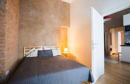 Apartament de 3 camere, 80 mp, lux,  zona P-ta Muzeului