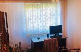 Apartament 3 camere, 65 mp, decomandat, in Zorilor 
