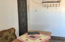 Apartament cu 3 camere decomandate, zona Spitalul de Recuperare