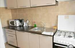 3 camere de vanzare, terasa 37 mp, 100 mp pe bloc,  loc de parcare!