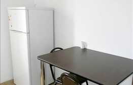 3 camere de vanzare, terasa 37 mp, 100 mp pe bloc,  loc de parcare!