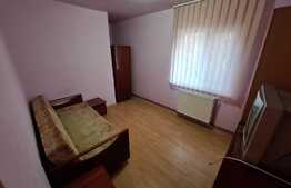 Apartament decomandat, spatios , geam la baie, zona Vivo! 