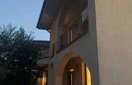 Casa cuplata mobilata si utilata  cu teren de 250 mp, drum privat!