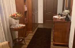 Casa cuplata mobilata si utilata  cu teren de 250 mp, drum privat!